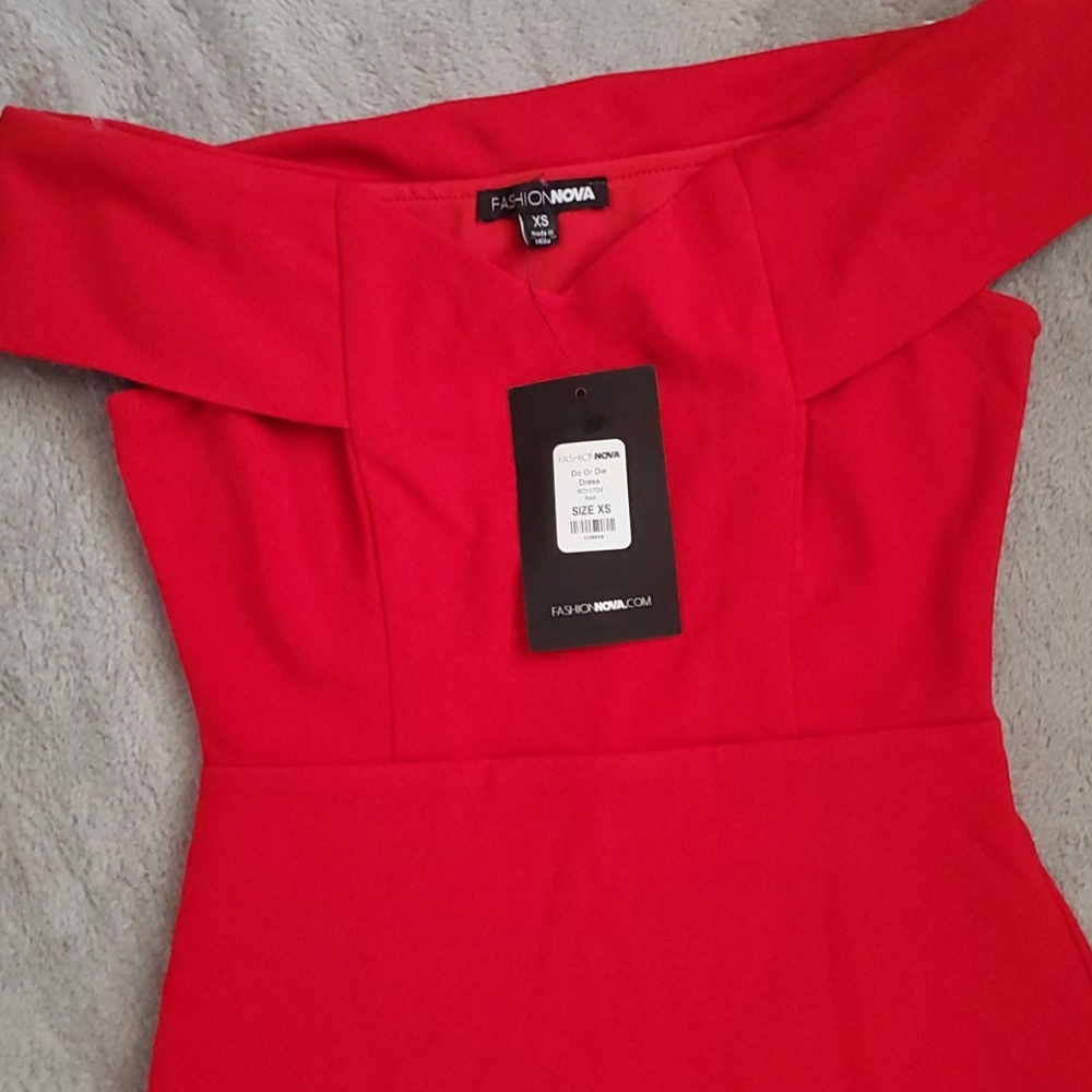 Dress - Picture 4 of 4